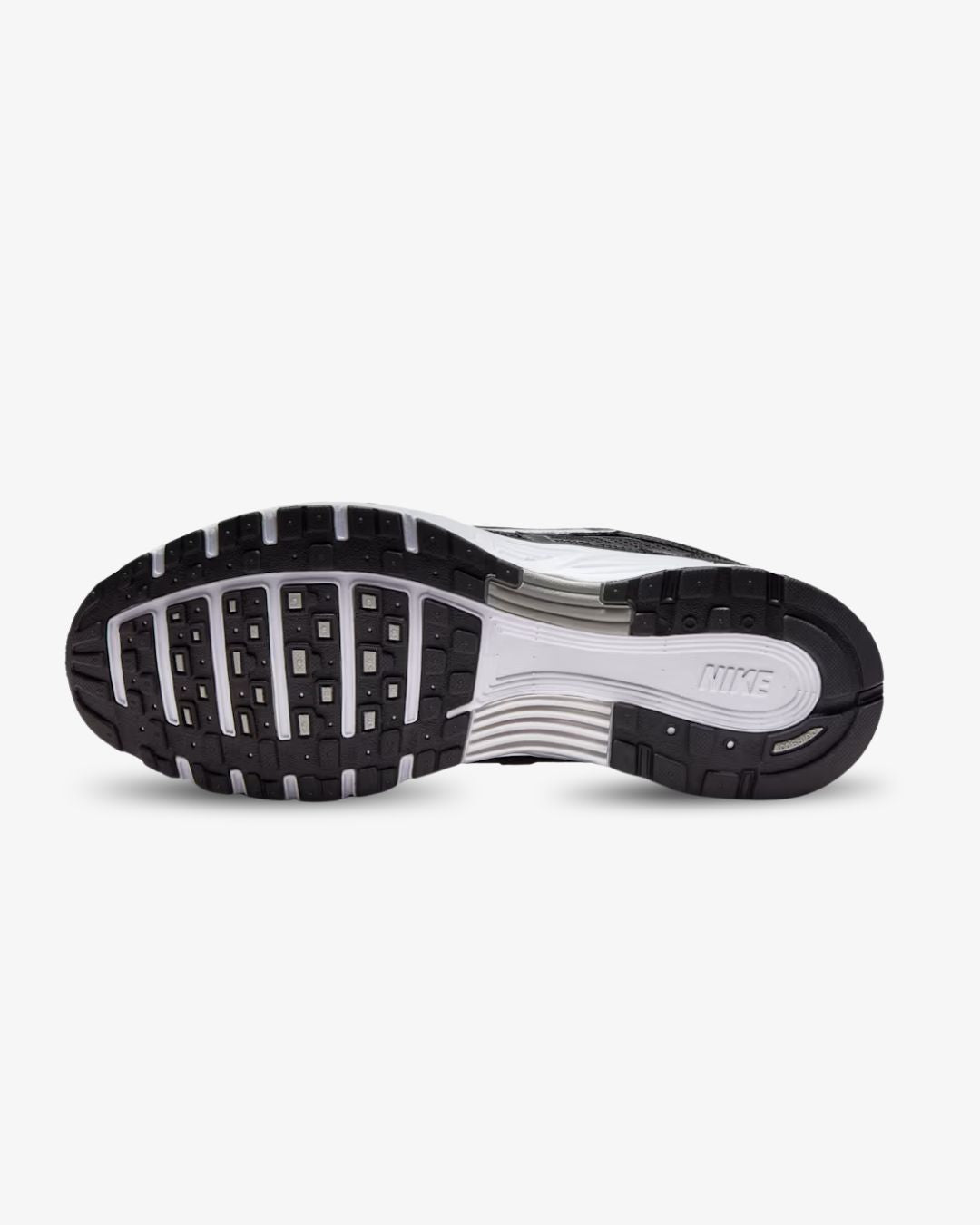 Nike  P-6000