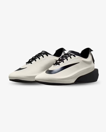 Nike First Sight Noir white