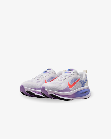 NIKE  Vomero 18 White Violet Mist Sapphire Lava