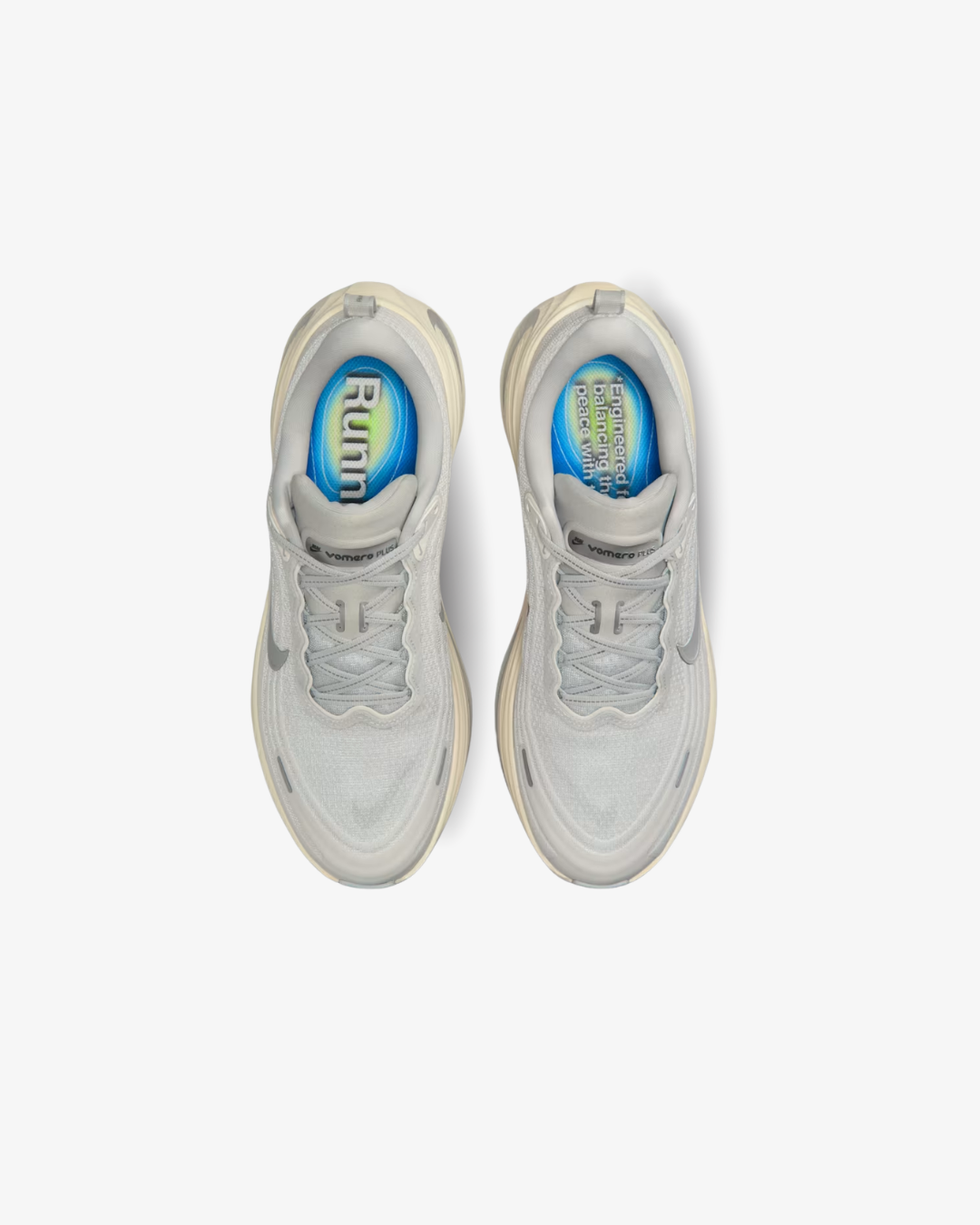 NIKE Vomero Plus