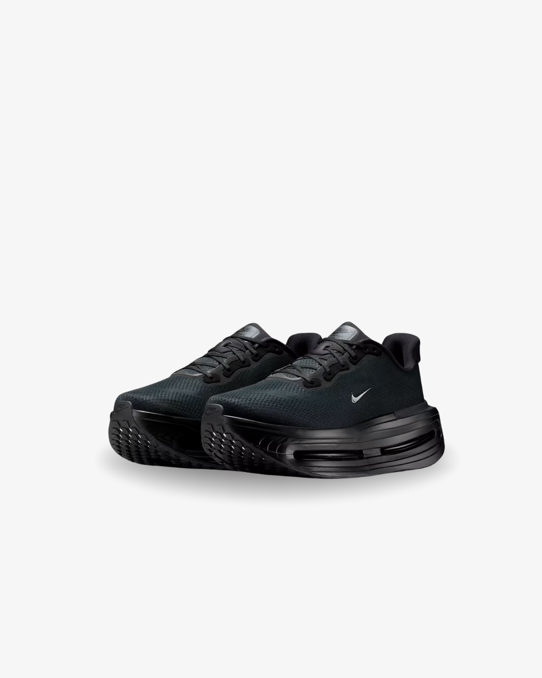 NIKE   Vomero Black