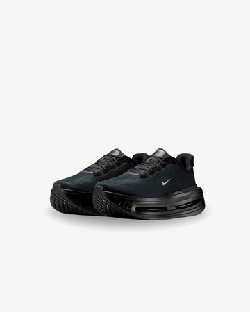 NIKE   Vomero Black