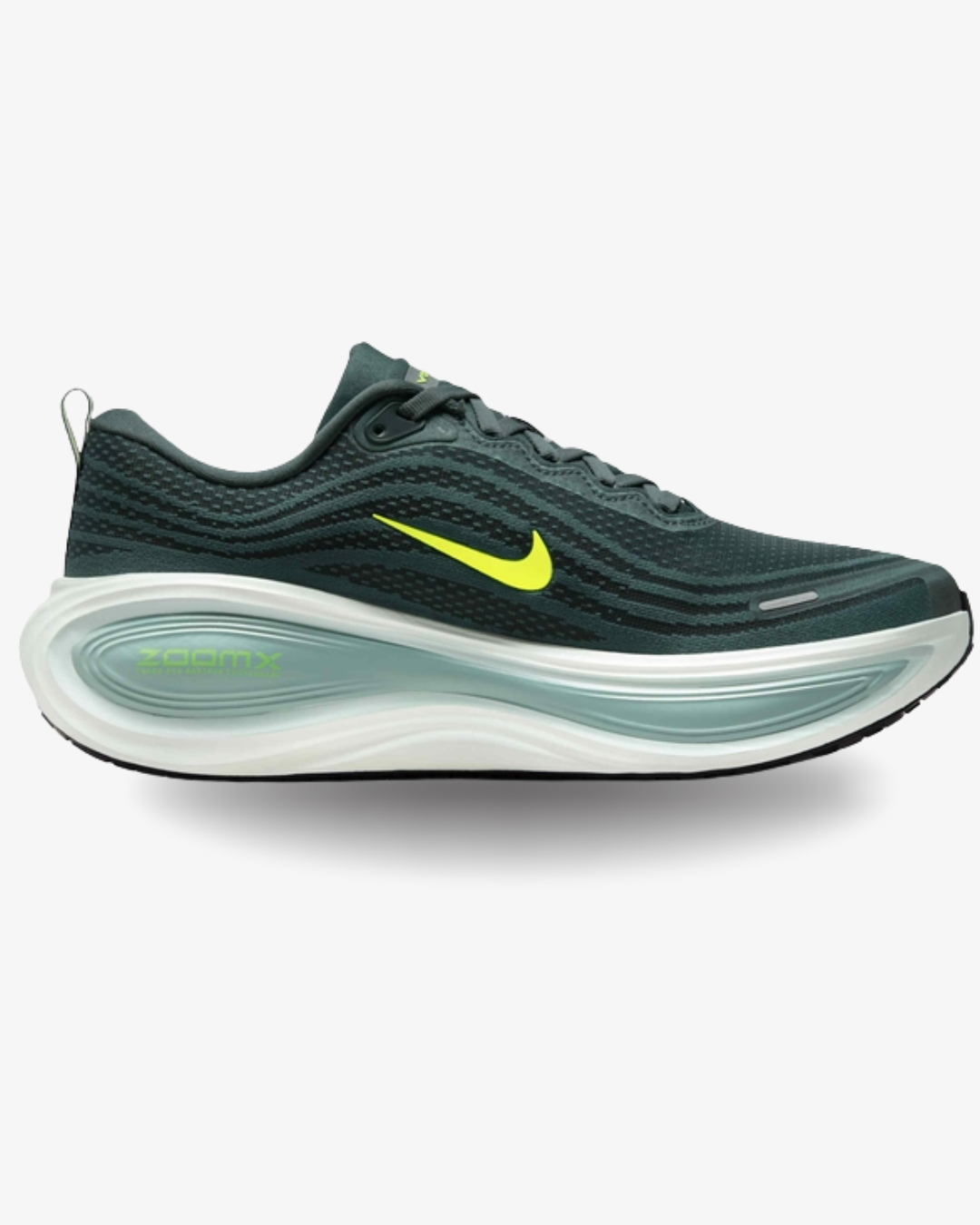 NIKE Vomero Plus