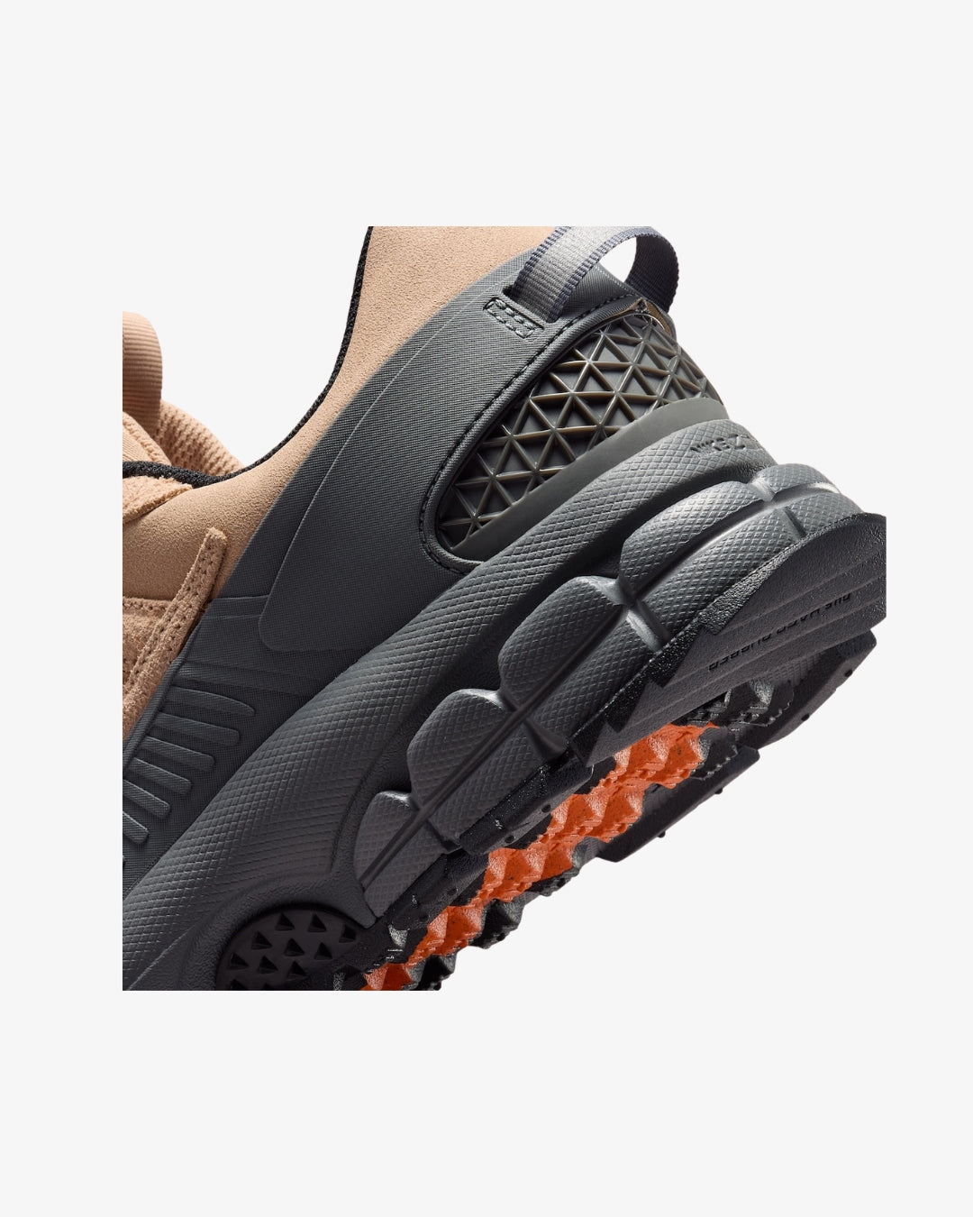 Nike Zoom Vomero Roam Hemp Iron Grey