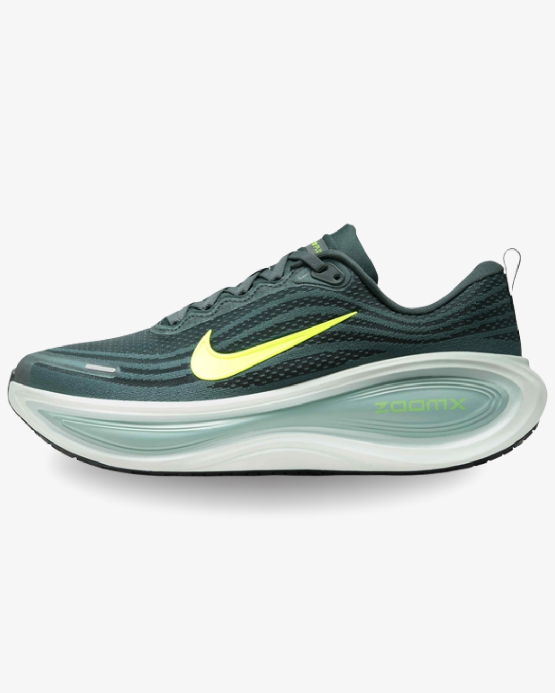 NIKE Vomero Plus