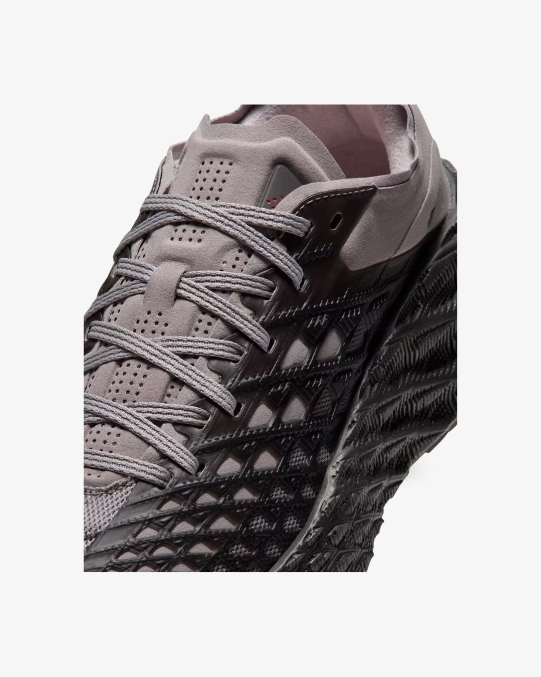 Nike Ava Edge