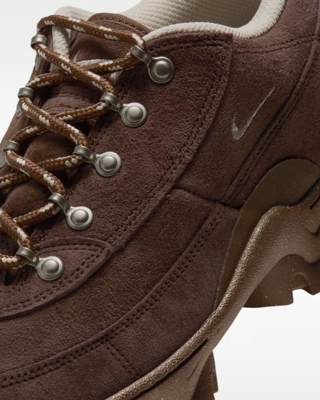 Nike Lahar Low v1 Sanddrift