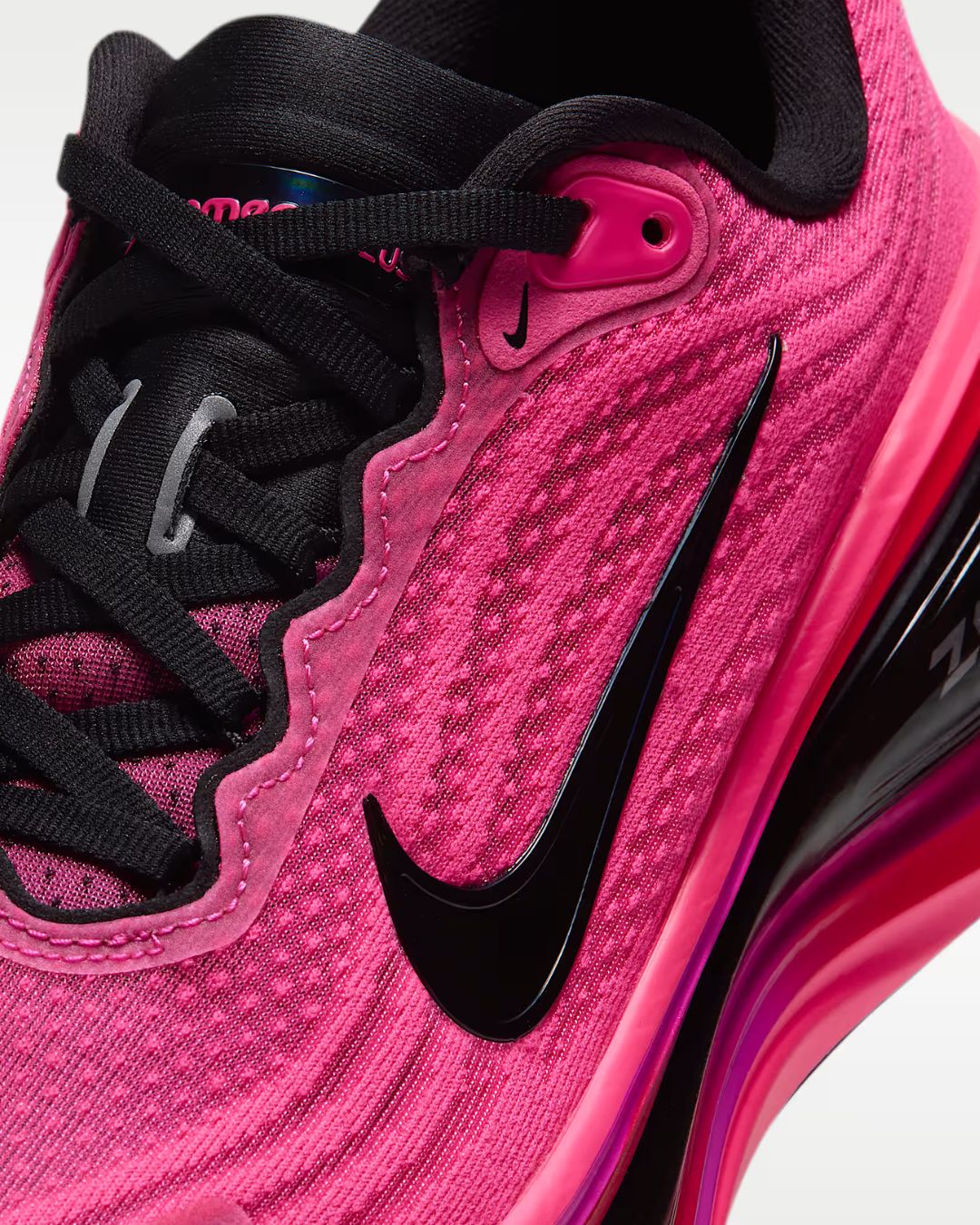 Nike Vomero Plus Hyper Pink
