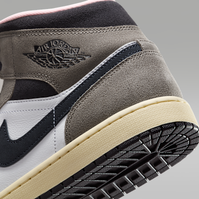 Nike Air Jordan 1 Mid SE