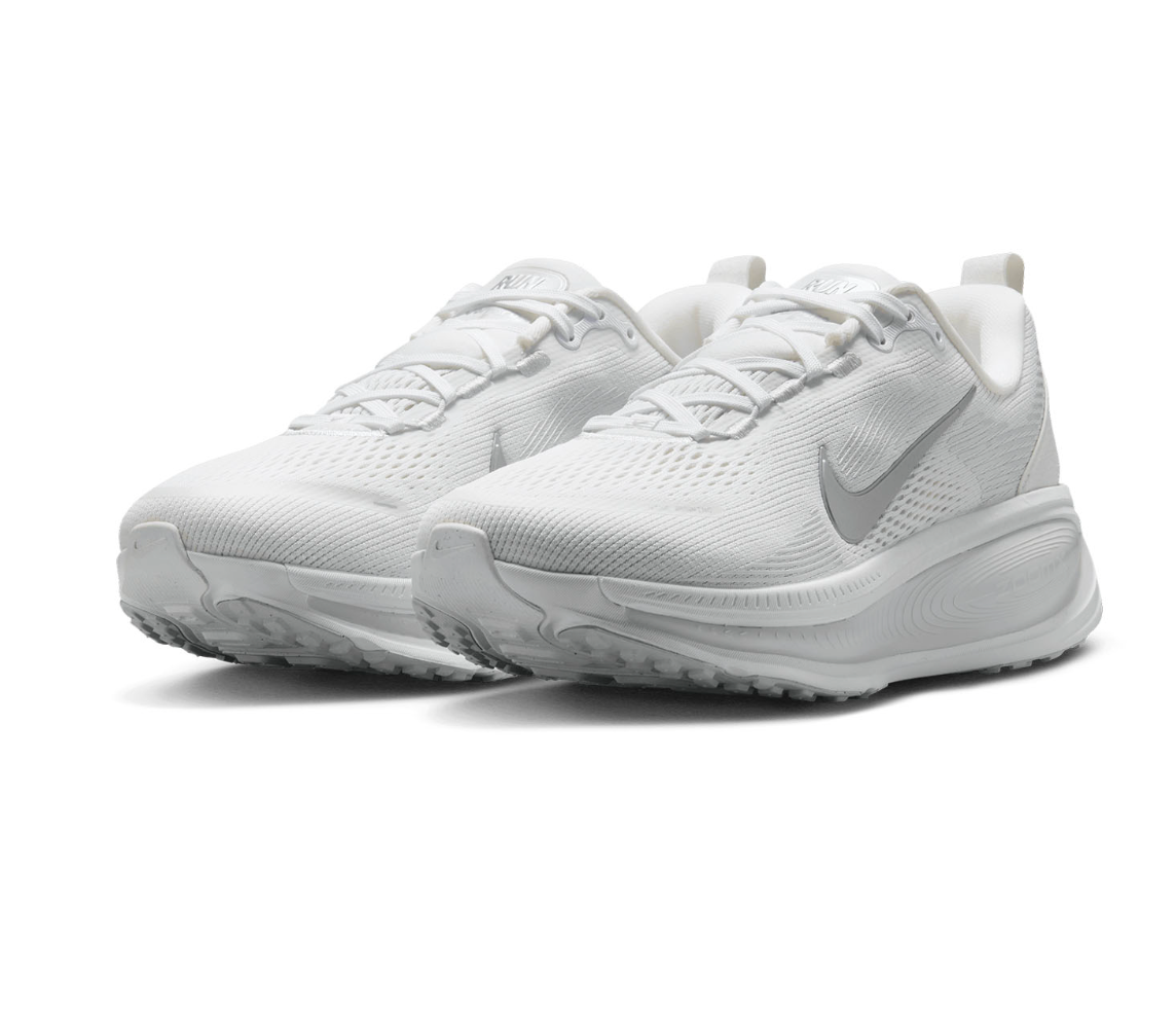 Vomero 18 White Photon Dust