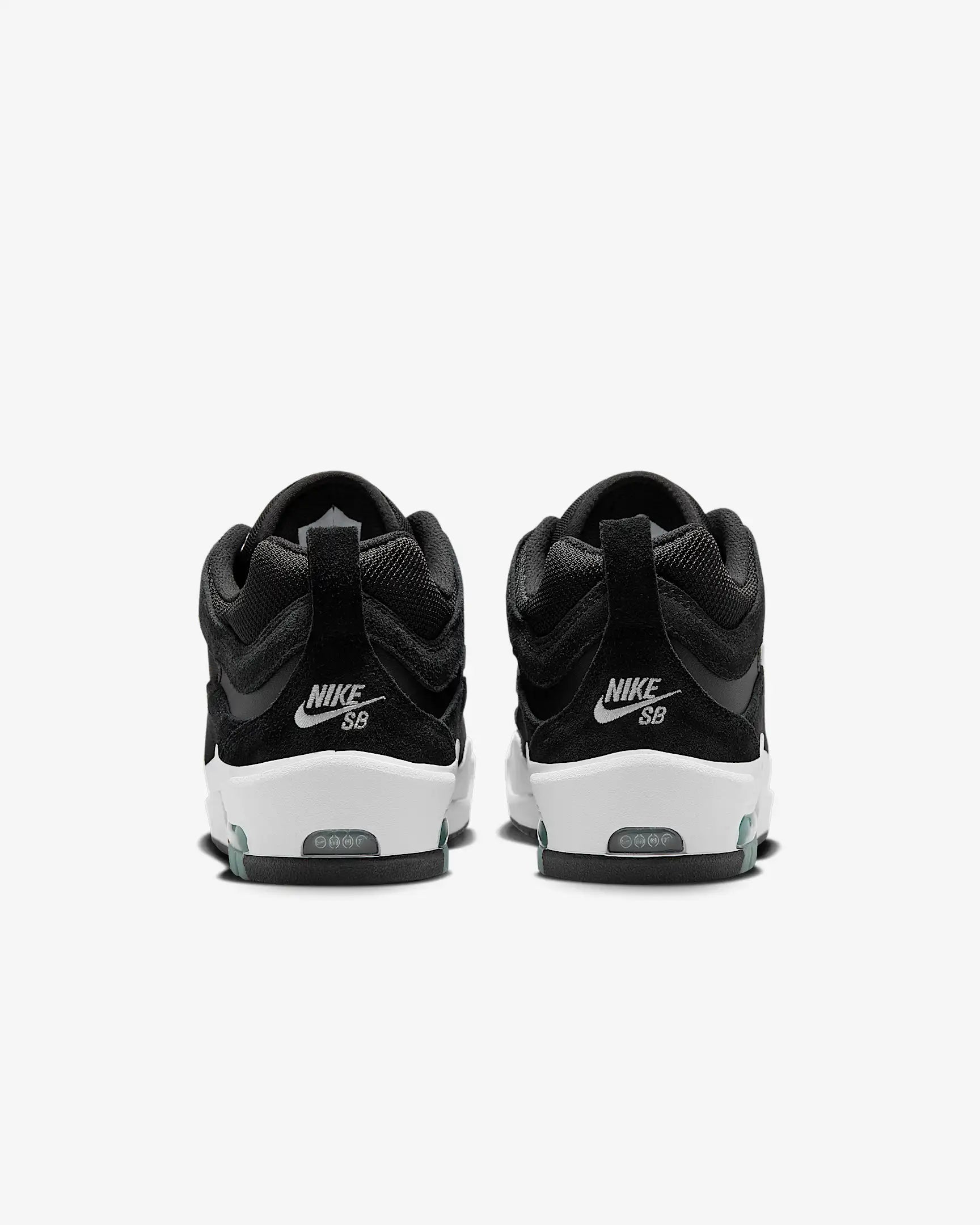 Tenis Nike Air Max Ishod Wair SB Black White