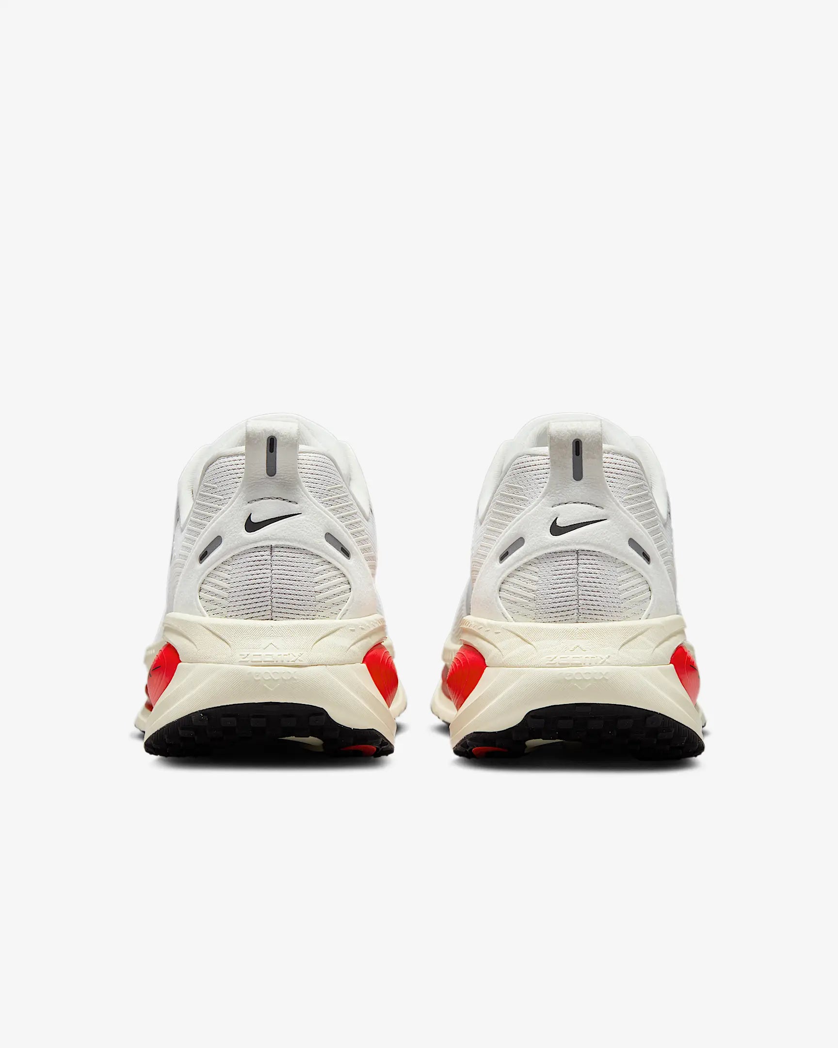 Tenis Nike Vomero 18