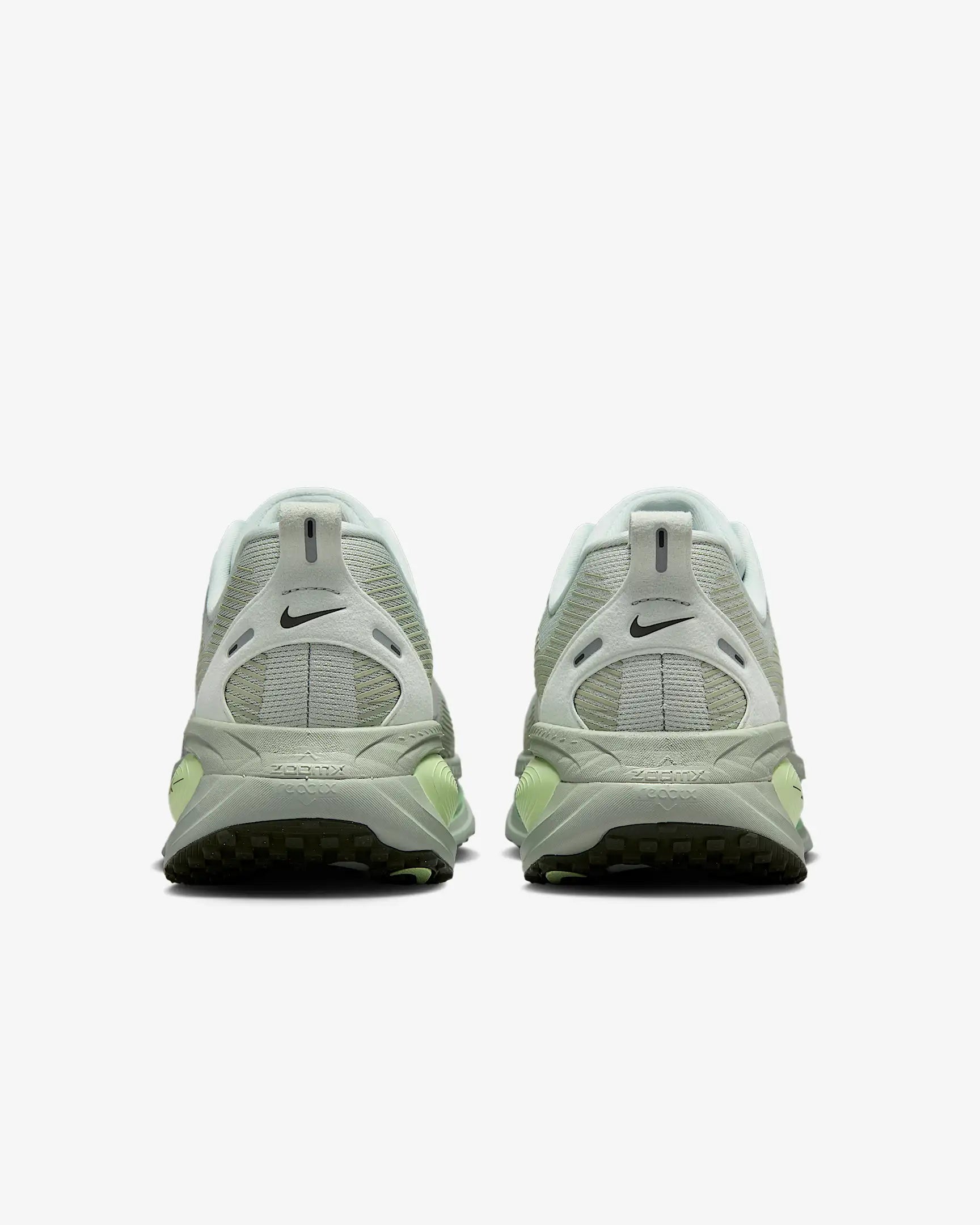 Tenis Nike Vomero 18