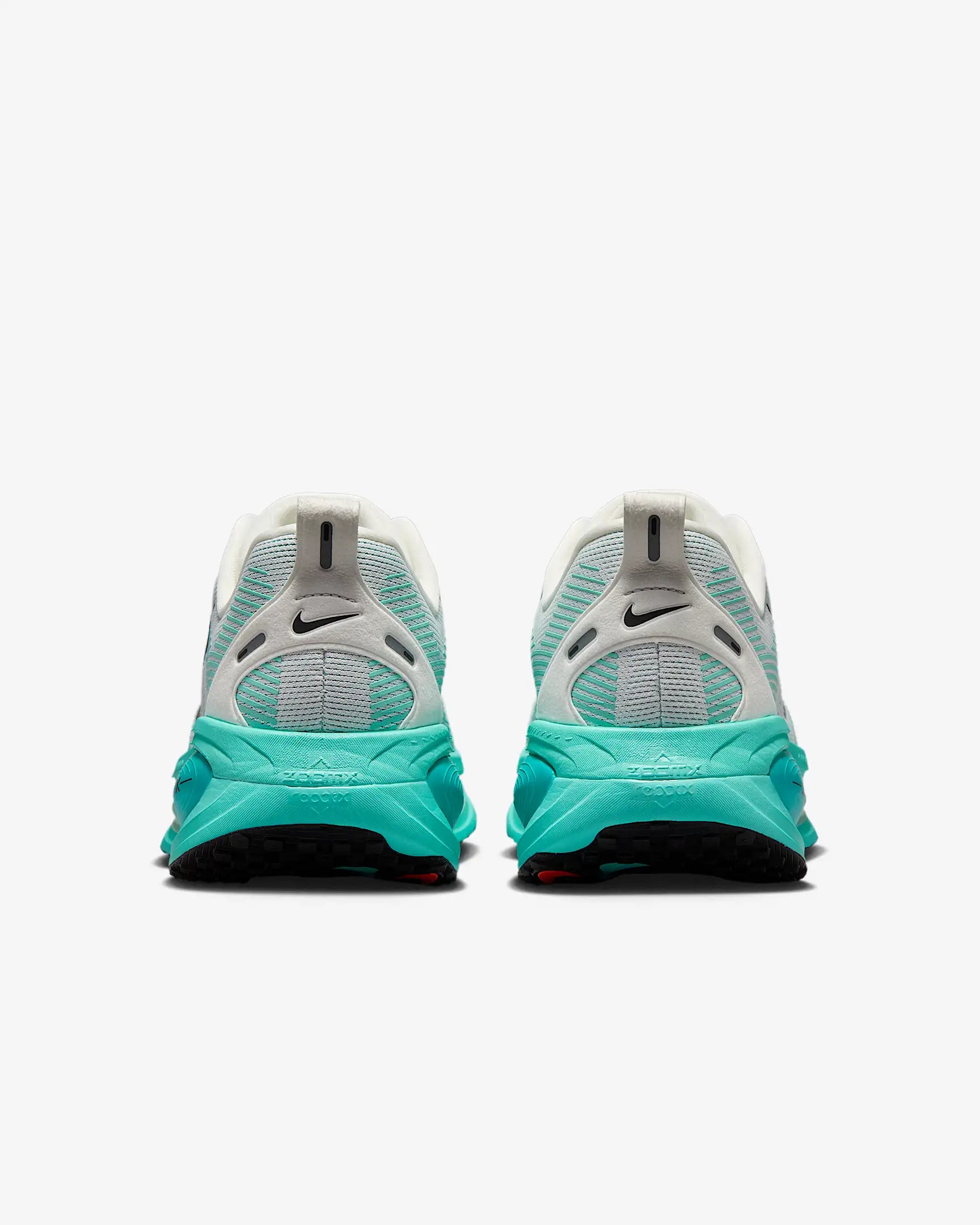 Tenis Nike Vomero 18