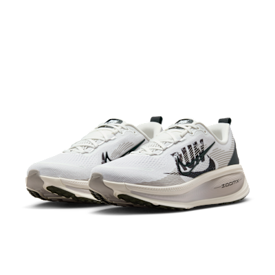 Nike Vomero 18