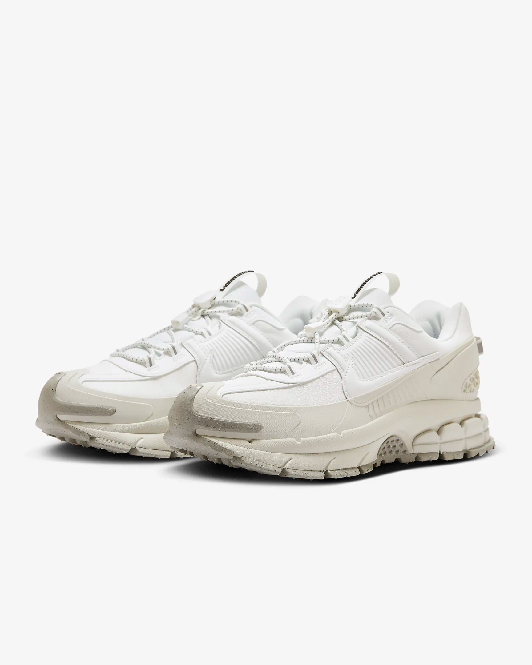 Tenis Nike Zoom Vomero 5 Roam