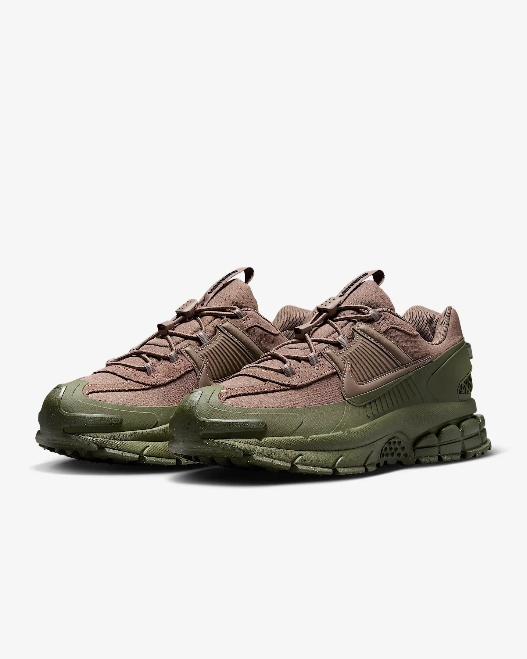 Tenis Nike Zoom Vomero Roam