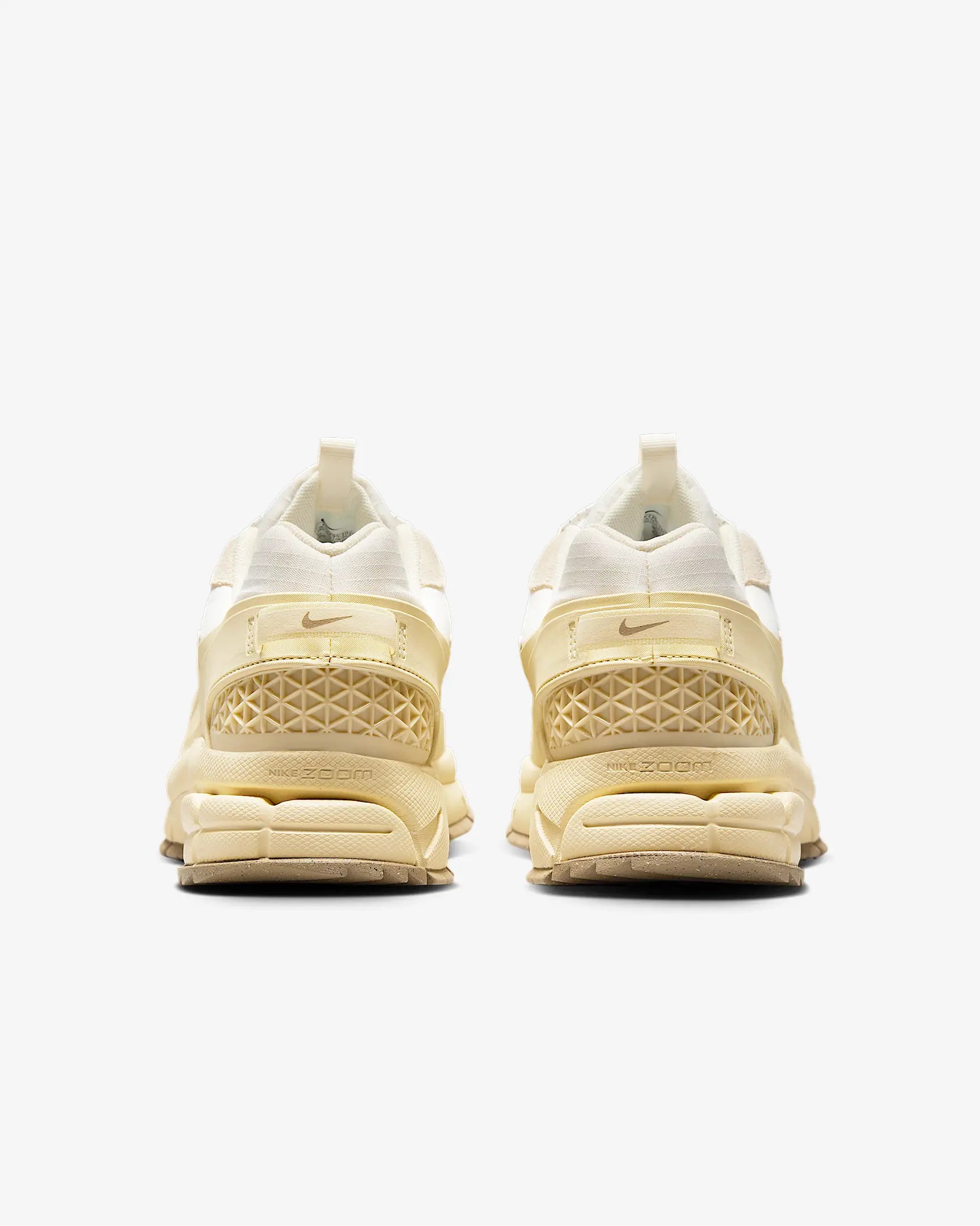 Tenis Nike Zoom Vomero Roam