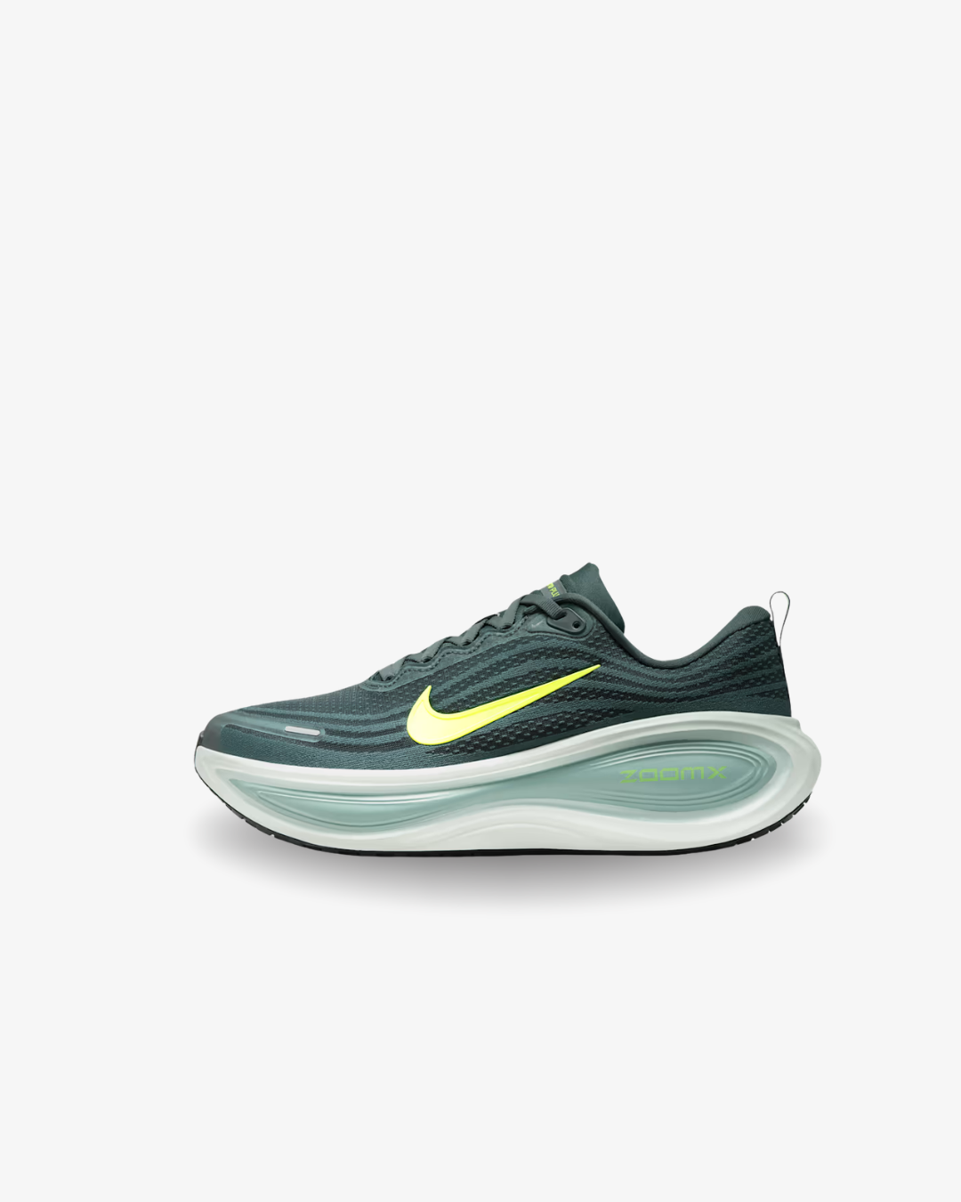 NIKE Vomero Plus