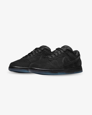 Tenis Nike Dunk UNDEFEATED