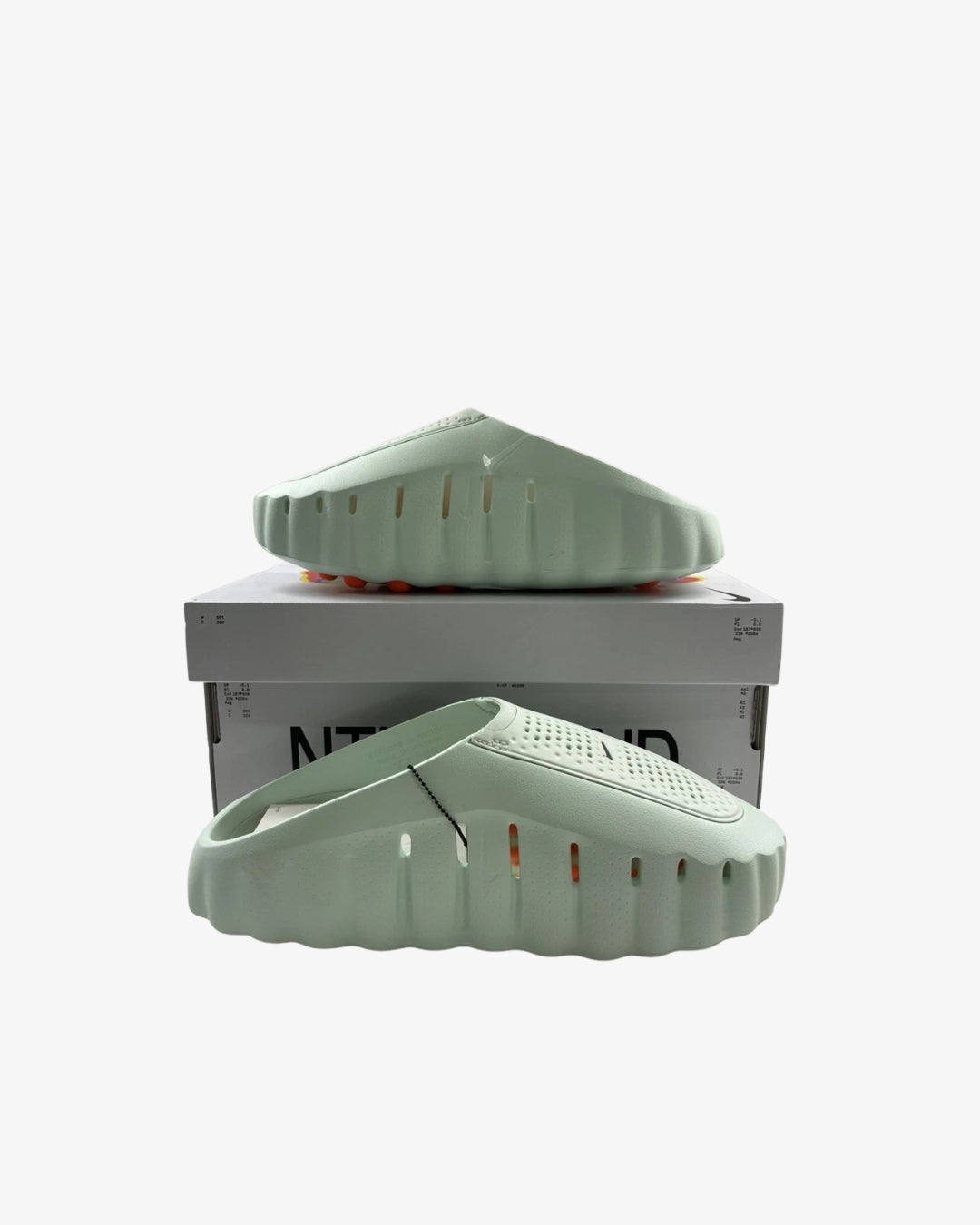 Nike Mind 001  Barely Green
