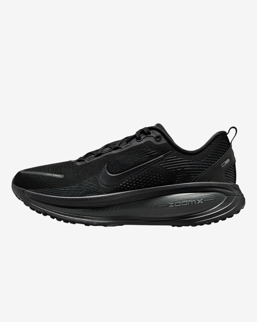 Vomero 18 Triple Black