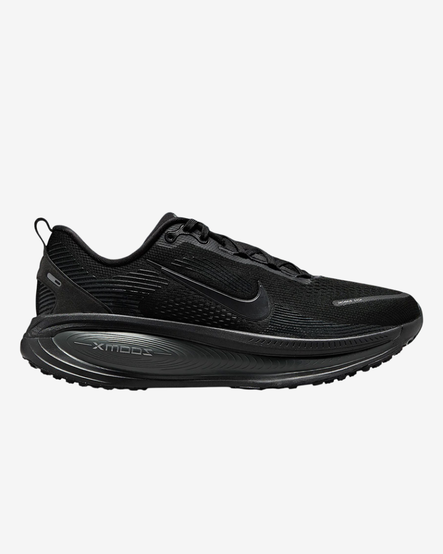 Vomero 18 Triple Black