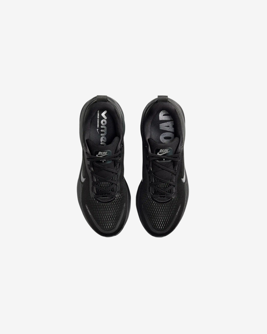 Vomero 18 Triple Black
