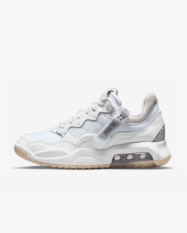 Tenis Nike Jordan MA2 White Sesame