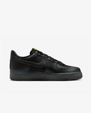 Tenis Nike Air Force 1 07 Black University Gold