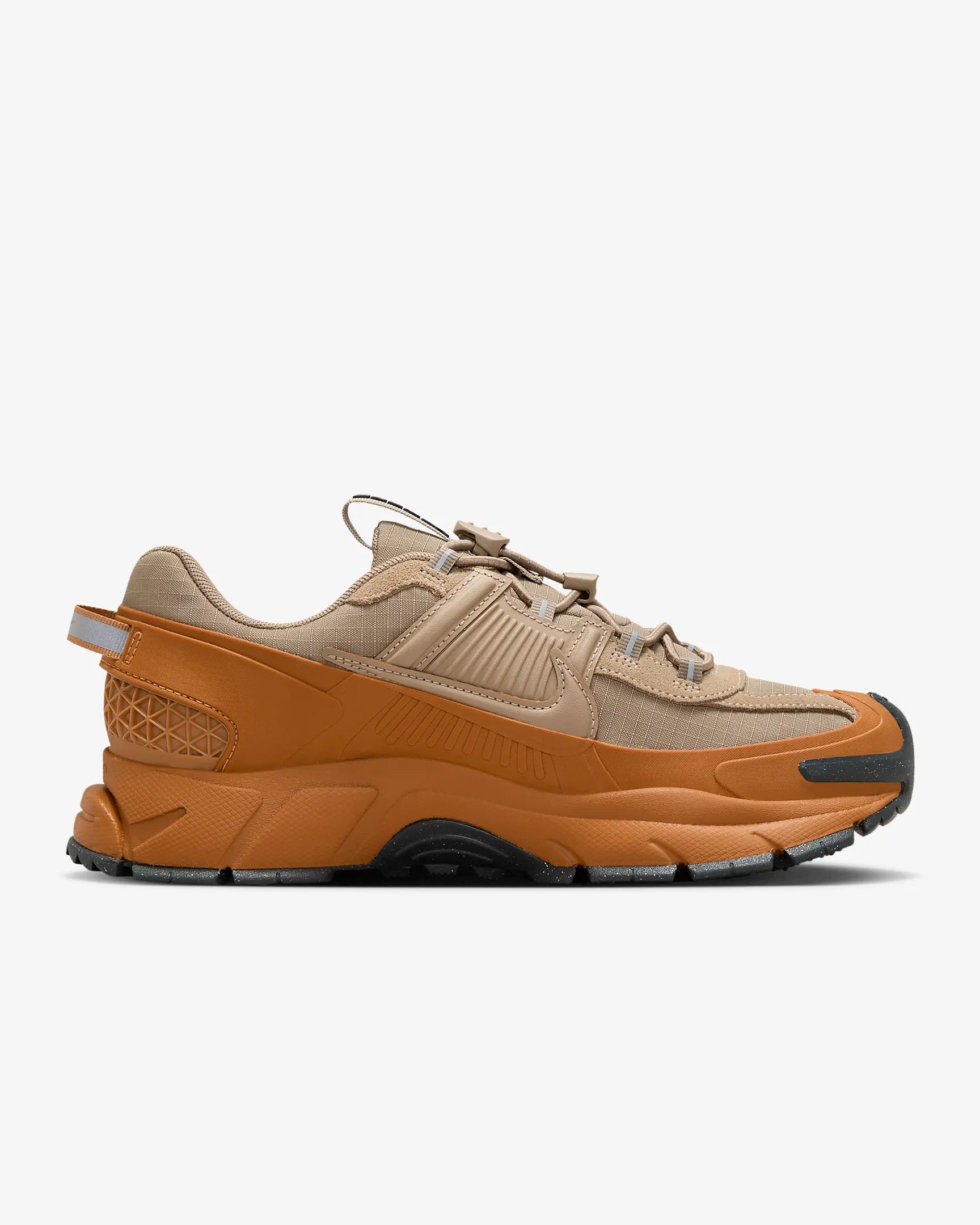 Tenis Nike Zoom Vomero 5 Roam