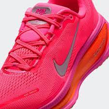 Wmns Vomero 18 Digital Pink