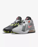 Tenis Nike LeBron 18 Low