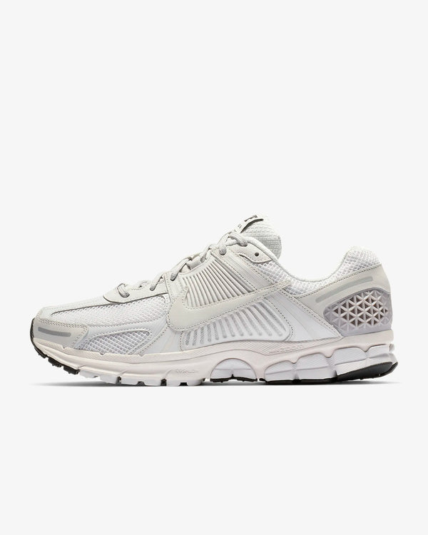 Tenis Nike Zoom Vomero 5