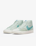 Tenis Nike SB Blazer Court Mid PRM Barely Green