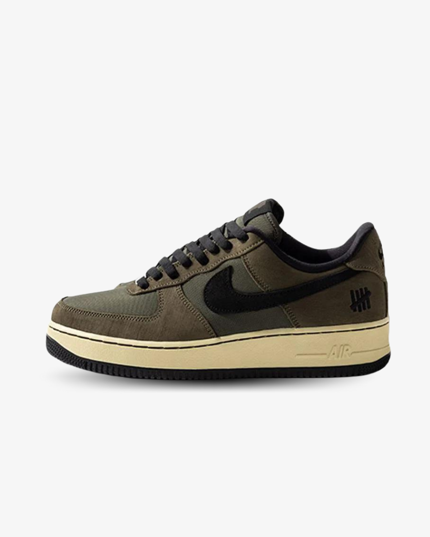 Tenis Nike Air Force 1 Low SP Undefeated Ballistic Dunk vs. AF1