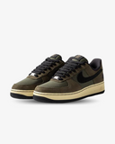 Tenis Nike Air Force 1 Low SP Undefeated Ballistic Dunk vs. AF1